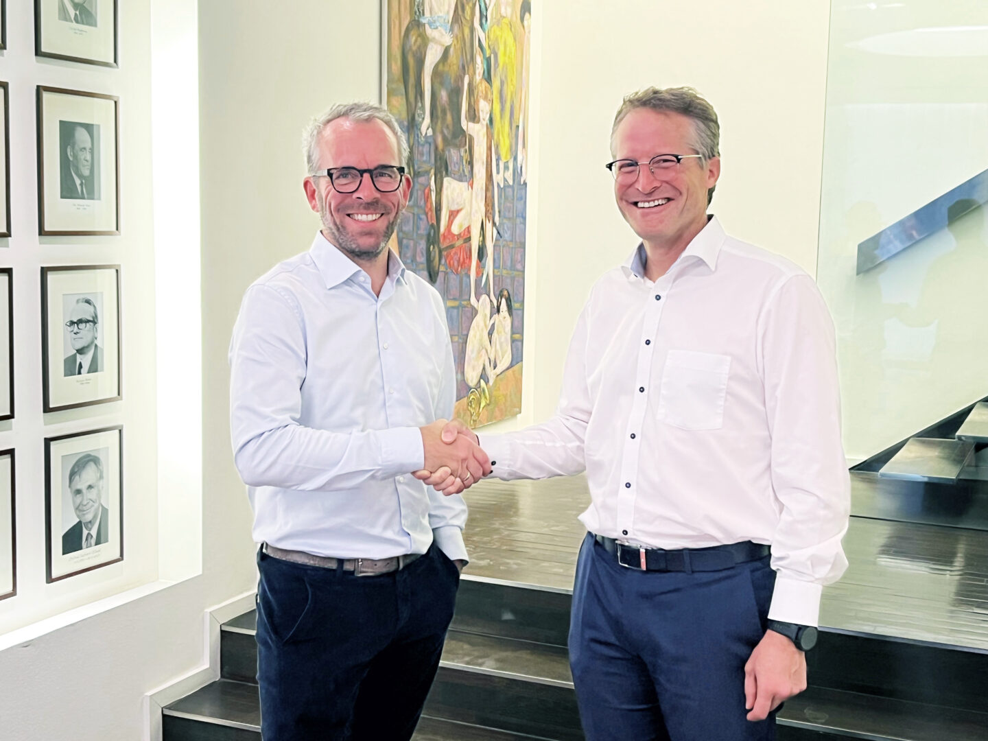 Ove Petersen, CEO von GP JOULE, und Joachim Goldbeck, CEO der GOLDBECK SOLAR-Gruppe.