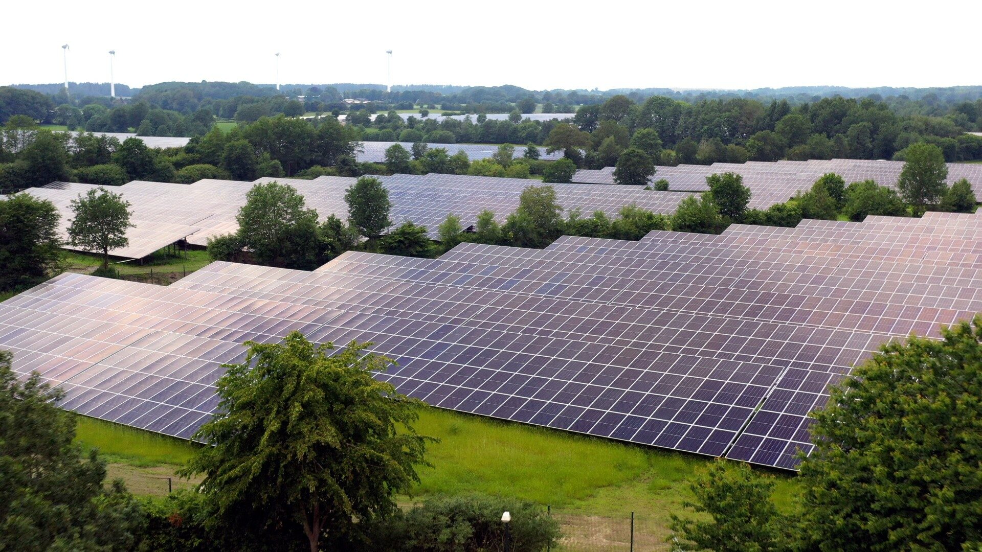 Luftaufnahme des Solarparks Agethorst